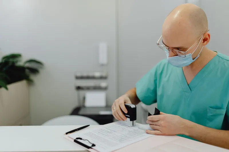 Changing Doctors While on Antibiotics: How to Protect Your Treatment and Your Medical History